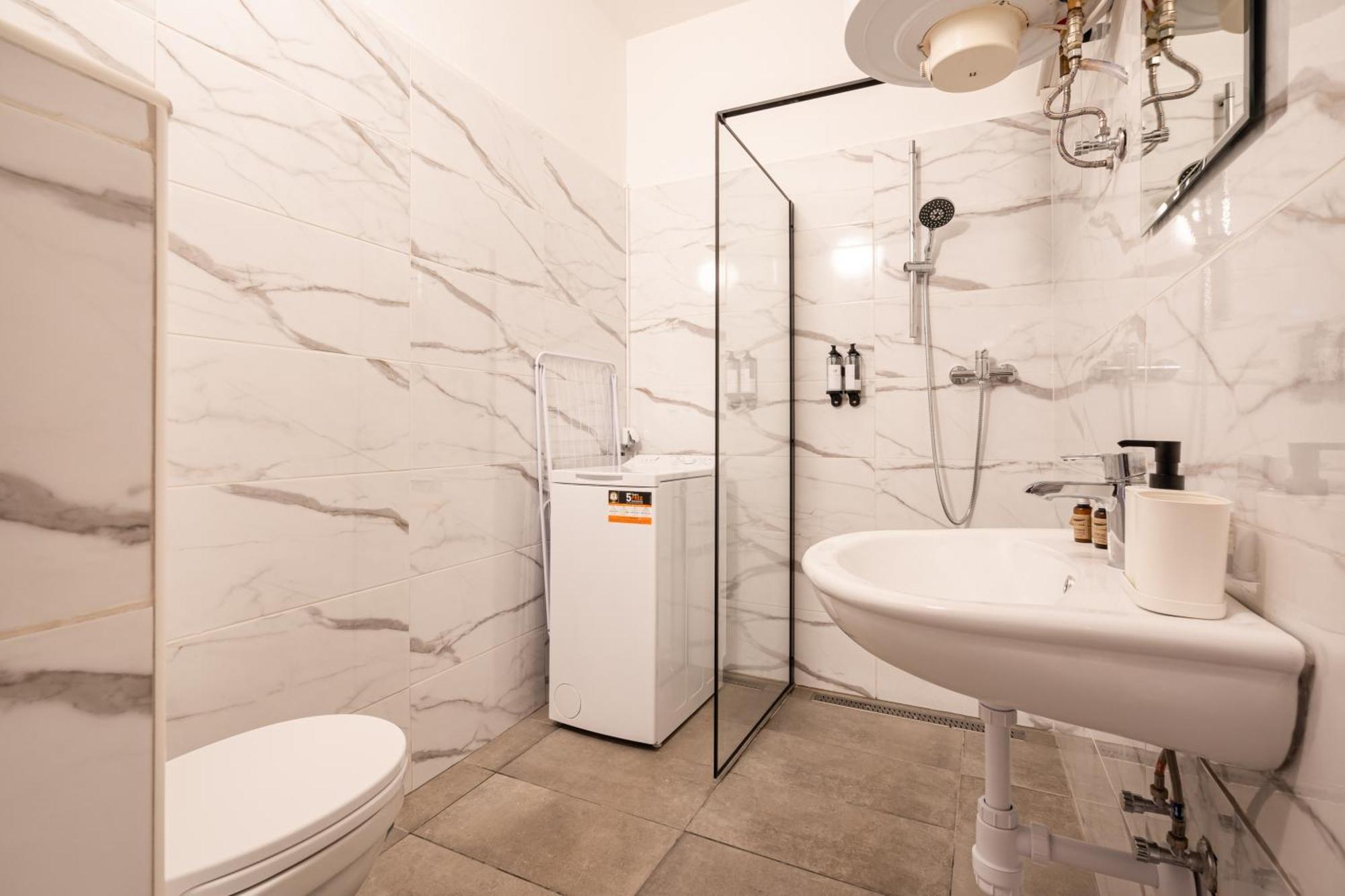 H9- Boutique Apartments, Best Location, By Bqa Budapest Extérieur photo