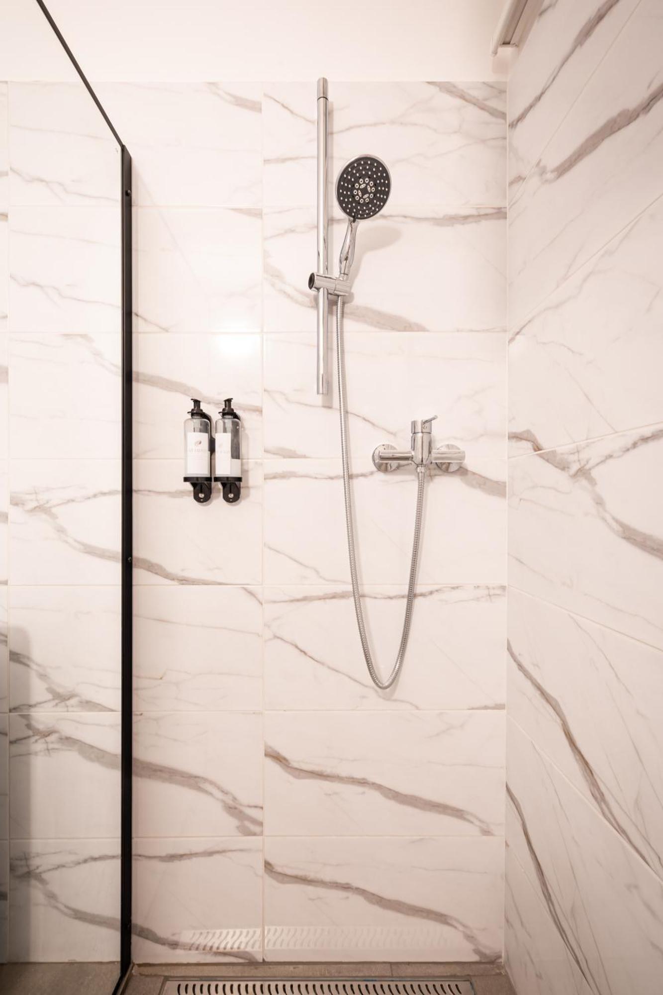 H9- Boutique Apartments, Best Location, By Bqa Budapest Extérieur photo