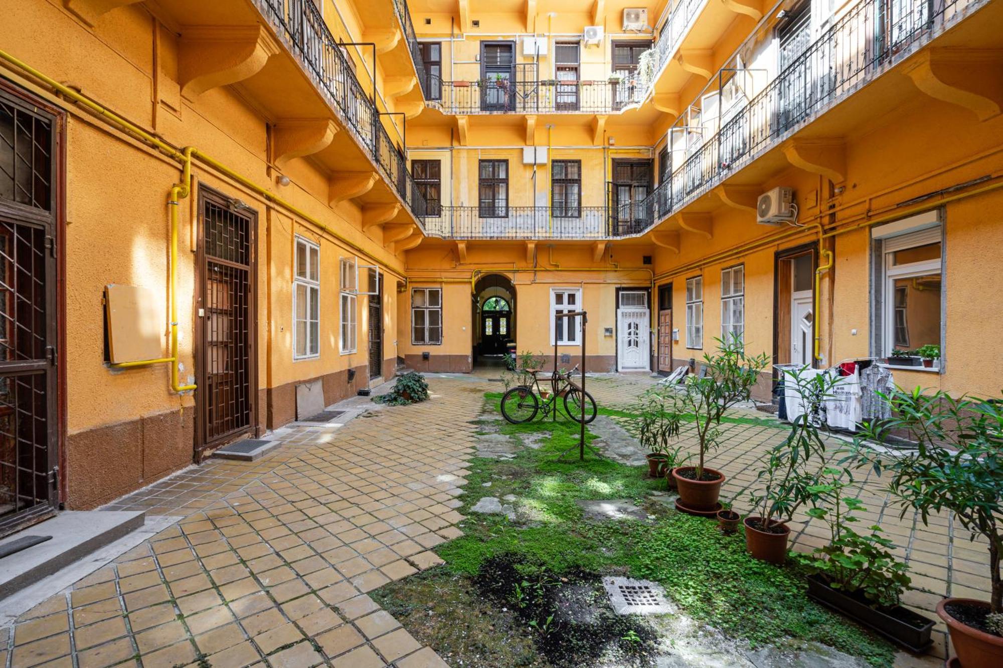 H9- Boutique Apartments, Best Location, By Bqa Budapest Extérieur photo
